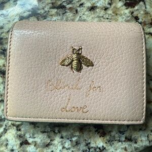 Gucci Beige Wallet with Gold Bee